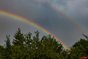 Arc-en-ciel - Genre photographique - Geography - Géographie - Landscape photography - Massif central - Meteorology - Montagne - Mountain - Météorologie - Paysage de ciel - Photographie - Photographie de paysage - Photography - Photometeor - Photométéore - Phénomène météorologique - Pilat - Science - Skyscape - Pélussin Auvergne-Rhône-Alpes France